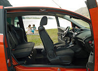 2013-Ford-B-MAX-MPV-Interior-New-1.jpg