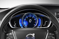 2013-Volvo-V40-R-Design-Interior-3.jpg