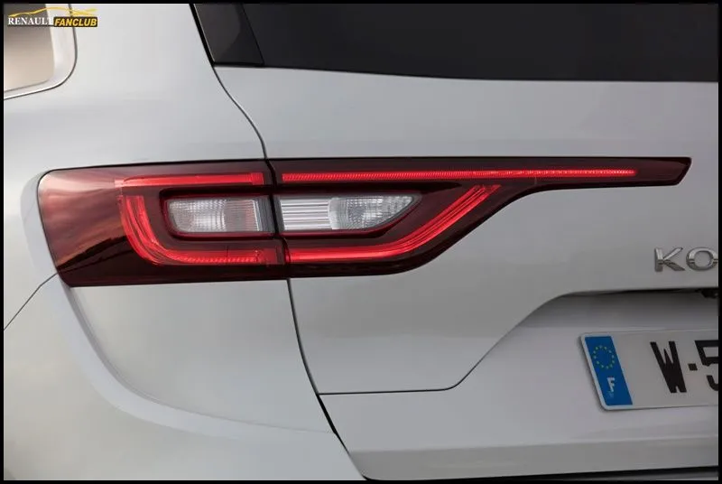 koleos-initialeparis18.webp