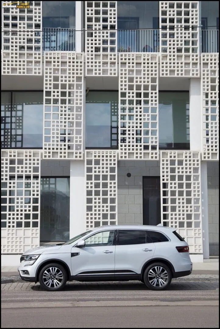 koleos-initialeparis23.webp