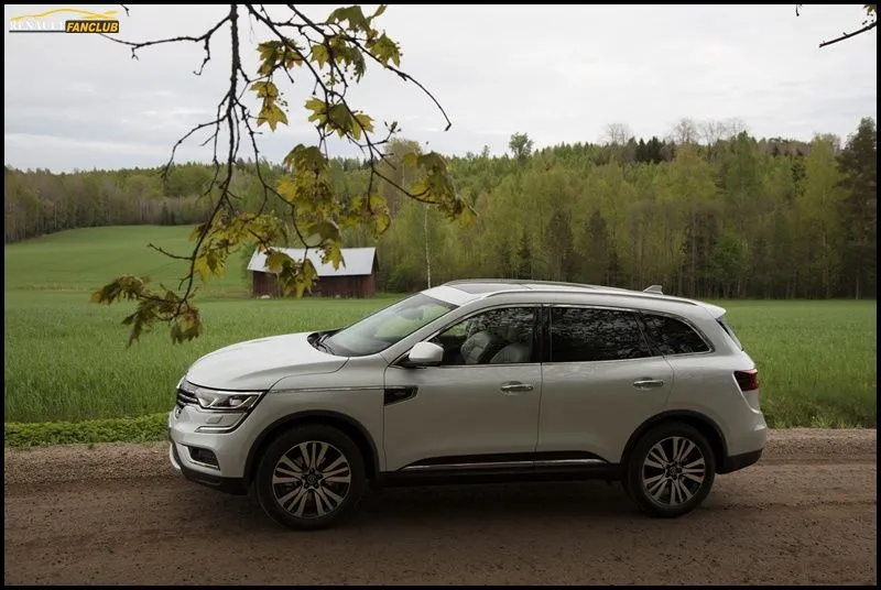 koleos-initialeparis24.webp