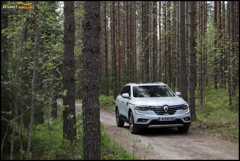 koleos-initialeparis29.webp