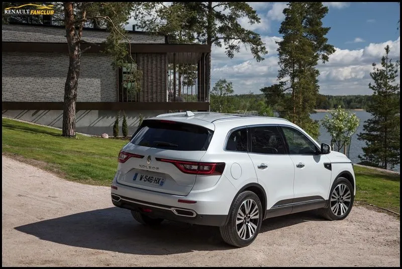 koleos-initialeparis31.webp