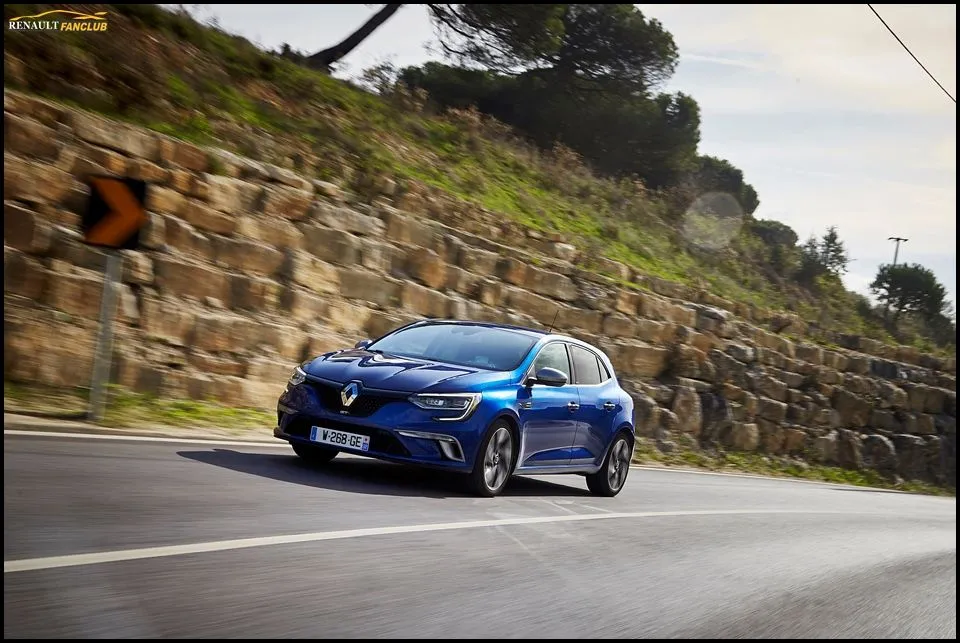 megane4GT-14.webp