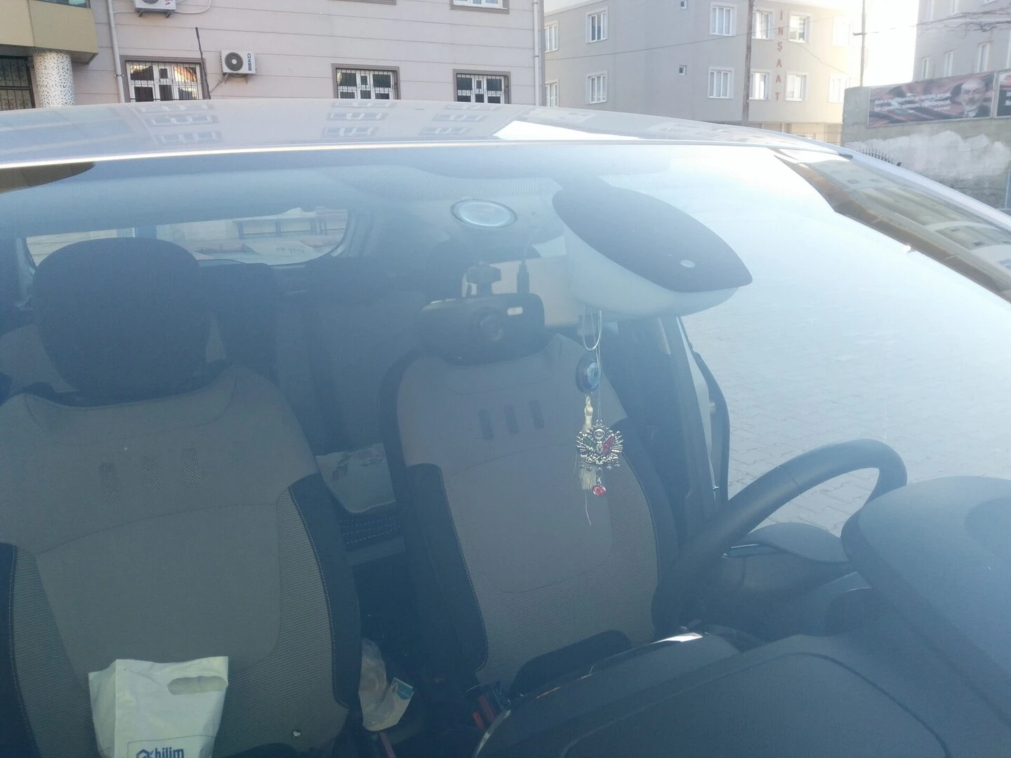 nj66Ea.webp