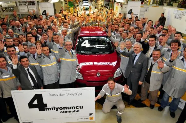 RENAULT_BURSA_4_MILYON_URETIM_1.webp