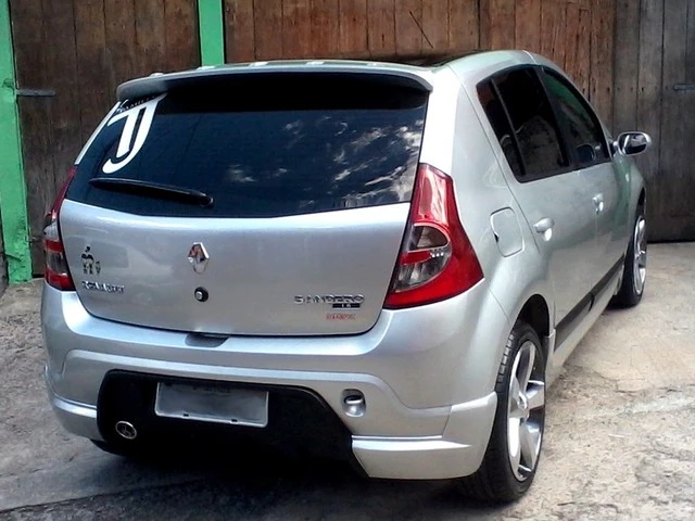 SANDERO_KIT01.webp