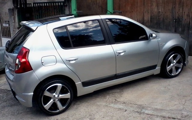SANDERO_KIT02.webp