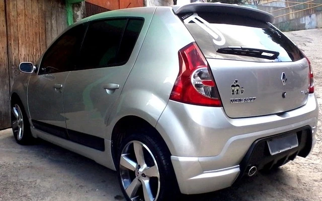 SANDERO_KIT03.webp