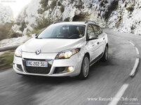 Renault-Megane_Estate_GT_Line_2011_3.jpg