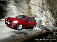 Renault-Clio_1.6_16V_2004_800x600_wallpaper_01.jpg