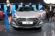 2013-Hyundai-i30-Wagon-6.jpg
