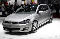 2013-Volkswagen-Golf-7-3.jpg