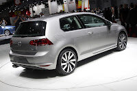 2013-Volkswagen-Golf-7-8.jpg