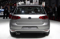 2013-Volkswagen-Golf-7-9.jpg