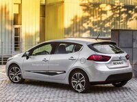 2016-Renault-Megane-IV-2%25255B4%25255D.jpg