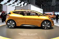2011-Renault-R-Space-Concept-5.jpg